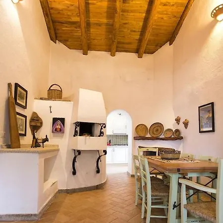 シャレー Clicksardegna Asaje Ad Con Piscina Ad Uso Esclusivo アルゲーロ