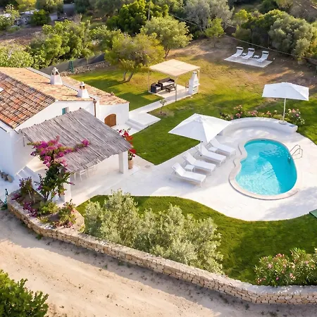 Clicksardegna Asaje Ad Con Piscina Ad Uso Esclusivo